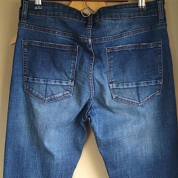 Thread & Cloth Distressed Slim Straight Jeans with raw hem Size 32 - Picture 9 of 13
